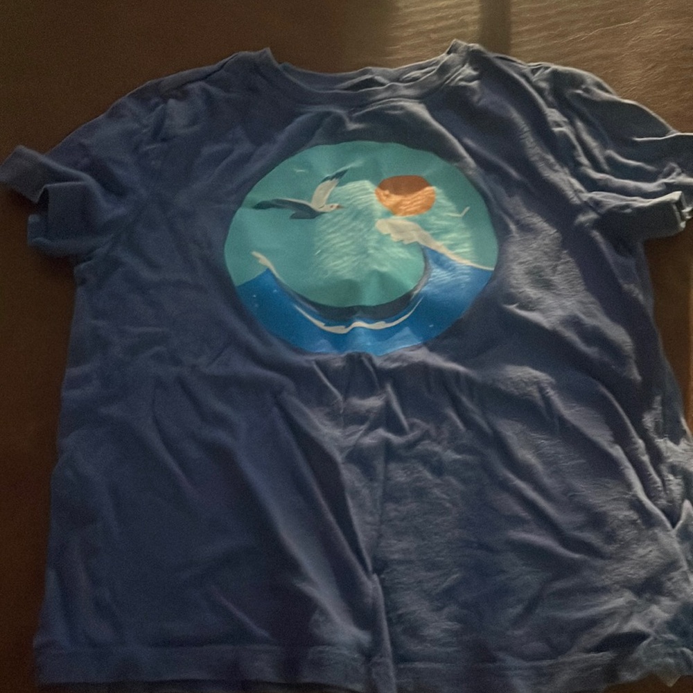 Old Navy Graphic T-Shirt